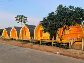 Shalom Honeymoon Cottage - 2