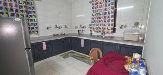 Chic & Cozy Apartment - Females or couples ONLY - 1