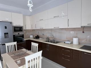 Comfortable private house near the center of Korce - 5