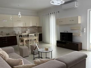 Comfortable private house near the center of Korce - 0