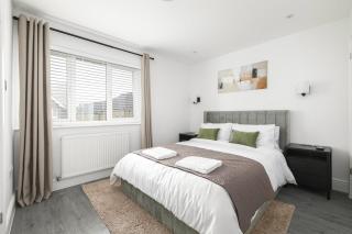 Stylish 3-Bed - Ebbsfleet & Bluewater - Parking - 9