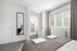 Stylish 3-Bed - Ebbsfleet & Bluewater - Parking - 8