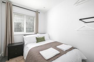 Stylish 3-Bed - Ebbsfleet & Bluewater - Parking - 1