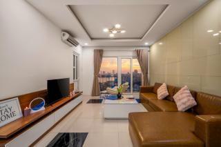 Luxury Sunset Riverside 2BR Mornachy Da Nang - 6