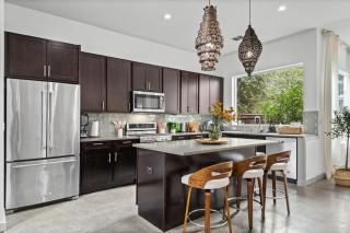 3BR Home with Pool, Gym & Game Room - 7