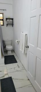 Hillside Charm Apartments - 5