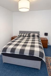 Spacious 4- Bedroom House in Huntly - Sleeps 8 - 3