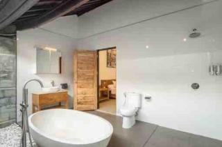 2 Bedroom Villa with private Pool in Seminyak Bali with BBQ - 6