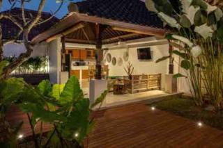 2 Bedroom Villa with private Pool in Seminyak Bali with BBQ - 1