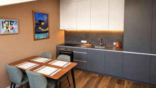 Liberty avenue apartment - 8