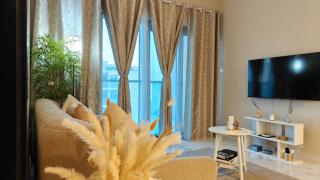 Luxurious 1 Bedroom Apartment - 0