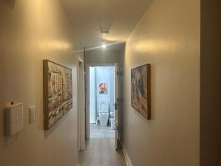 2 Bedroom Apartment in Cork City Centre sleeps 4 people - 6