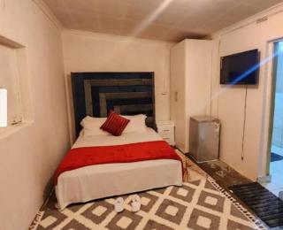 Olympia GuestHouse - 8