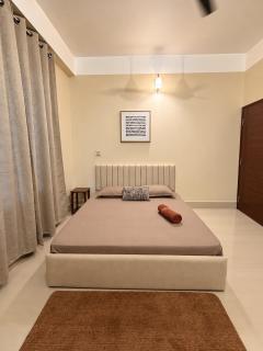 DeAmour, ZooRoad, 5 mins From City Centre Mall - 6