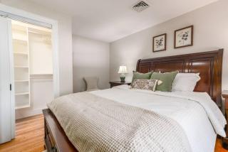 Beautiful Colonial Charmer - 3