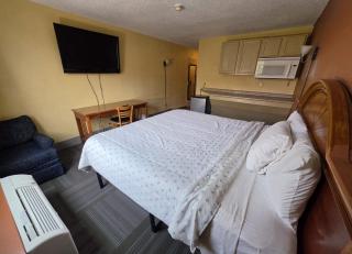 Economy Inn - 5