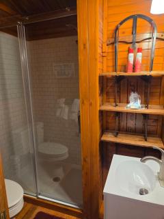 Baker Cabin at Colden Lodge - 3