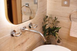 Sophisticated Studio near Burj Khalifa - 2