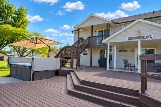 THE CHILL SPOT Lakefront Hot Tub Private Dock - 8