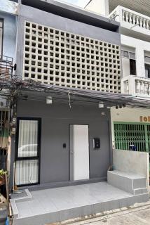 150 sqm Private Townhome l 3-Min Walk to BTS - 7