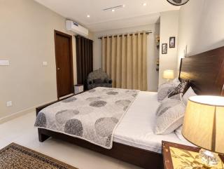 1 BHK Apt Bahria Phase 7 Paradigm Heights Near Eiffel Tower - 9
