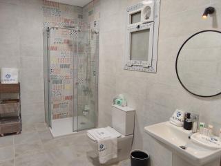 Alatini 1BR Apartment, Beach Access, Wi-Fi, Parking - New Alamein - 4