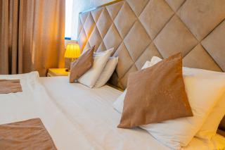 The Square Park Inn - 9