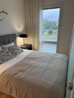 Downtown Flat with Park View - All Nearby - Rovaniemi - 3