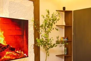 Abode by Alltine Living - 1