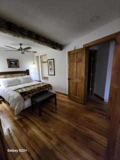 Birch Suite A Romantic Adirondack Private Suite - 7