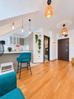 Central City Skylight Studio 26 - 2