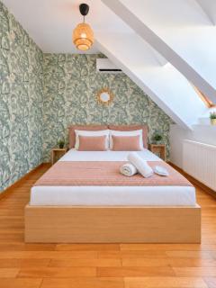 Central City Skylight Studio 26 - 8