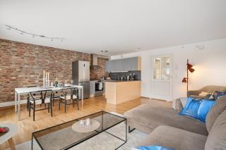 Super central, rooftop terrace, quiet - 2BR - All amenities - 6