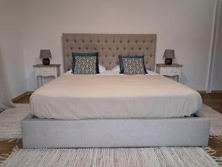 3bedrooms House with shared heated pool - 1