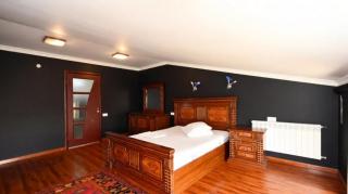 Holiday Home and pool - 9