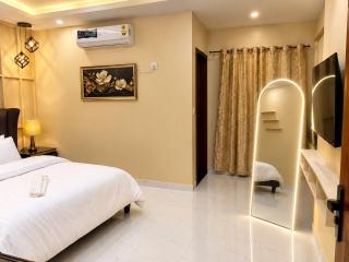 The Ivory Studio - 6