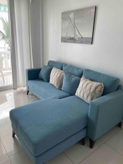 Beautiful beachfront one bed apartment on the first floor - 0