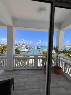 Beautiful beachfront one bed apartment on the first floor - 6