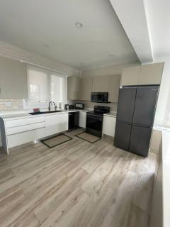 Beautiful beachfront one bed apartment on the first floor - 5