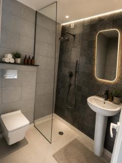 The Ninth I Luxuary Stay in Mohali - 5
