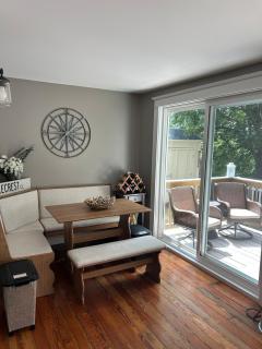 2BR lakefront home, stunning water views - 0