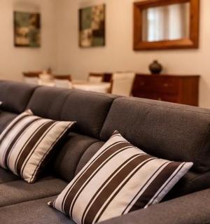 Stylish 2-Bedroom Apartment, Near Valletta - 2