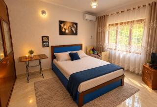 Guest House Pogradec 1 - 2