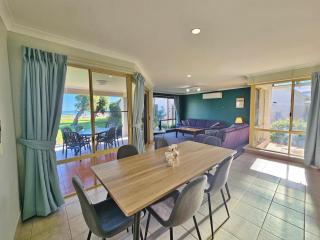 Pelican Shore Villa 22 - Kalbarri WA - 9
