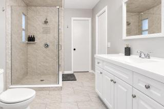 Centrally Located Home available for Longer Stays! - 7