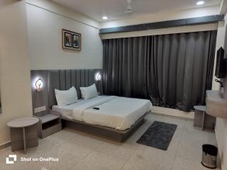 Hotel Sky point - 1