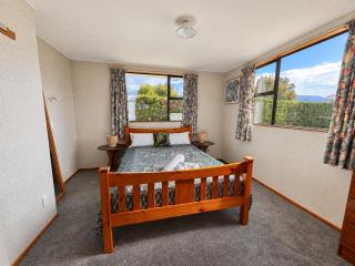 The Kiwiana Crib - 2