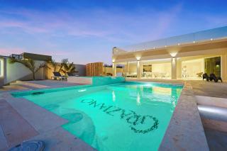 LUX 4BR Modern Villa Pool Oasis Villa Romelli - 0