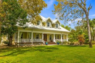 Mahogany Breezes Luxury Villa - 1