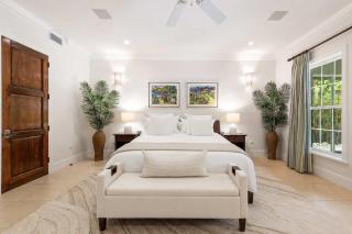 Mahogany Breezes Luxury Villa - 8